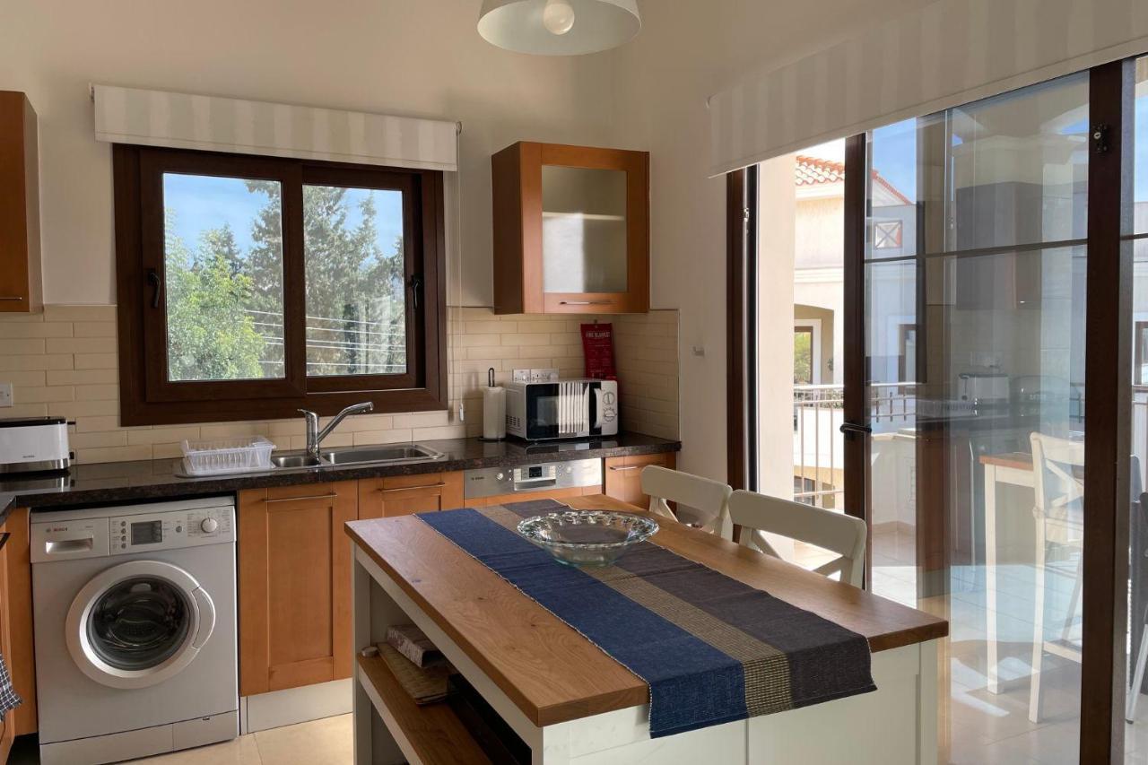 Eleona'S Royal Gardens By Yiota - Luxury 2 Bed Apartment In Exclusive Complex Peyia Buitenkant foto